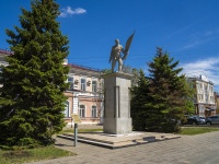 Оренбург, Парковый проспект. памятник революционерам 1917 года