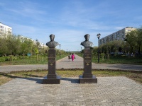 Orenburg, st Turkestanskaya. monument
