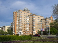 Orenburg, st Leninskaya, house 60. Apartment house