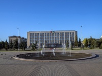 Бузулук, улица Ленина. фонтан на центральной площади