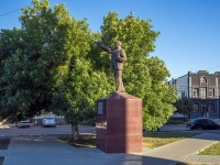 Бузулук, улица Ленина. памятник В.И.Ленину