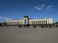 , Komsomolskaya st, 房屋 81. 购物中心