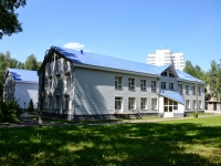 Perm, Gashkov st, house 21А. multi-purpose building