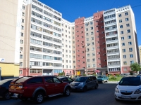 Perm, Dokuchaev st, house 32. Apartment house