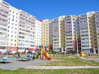 Perm, Dokuchaev st, house 38. Apartment house
