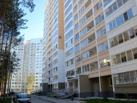 Perm, Dokuchaev st, house 40В. Apartment house