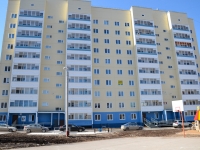 Perm, Kalinin st, house 52. Apartment house
