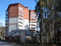 Perm, Kalinin st, house 13. Apartment house