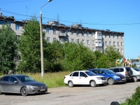 彼尔姆市, Karbyshev st, 房屋 76/4. 公寓楼