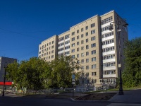 Perm, Komsomolsky avenue, house 3. Apartment house