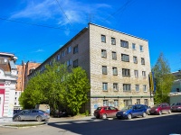Perm, Petropavlovskaya st, house 37. Apartment house