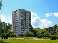 Perm, Kosmonavtov road, house 127. Apartment house