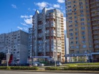 Perm, st Revolyutsii, house 14. Apartment house