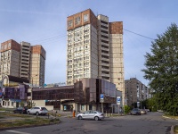 Perm, Popov st, house 21. Apartment house