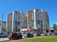 Perm, st Sovetskoy Armii, house 30. Apartment house