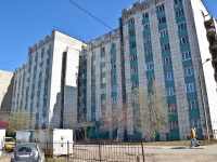 Perm, avenue Dekabristov, house 37. Apartment house