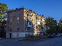 , Lev Tolstoy st, house 17. Apartment house