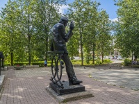 , monument А.Л. РешетовуPyatiletki st, monument А.Л. Решетову