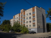 , st Sverdlov, house 104. Apartment house