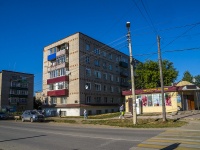 Кунгур, улица Голованова, дом 38. многоквартирный дом