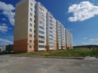 Solikamsk, Lenin , house 24. Apartment house