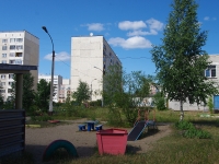 Solikamsk, Lenin , house 30. Apartment house