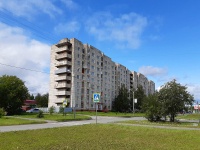 Solikamsk, Lenin , house 33. Apartment house