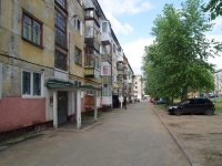 Solikamsk, Matrosov st, house 32. Apartment house