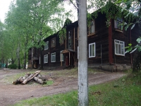 Solikamsk, Kommunarov st, house 15. Apartment house