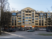 Псков, улица Гагарина, дом 5. многоквартирный дом
