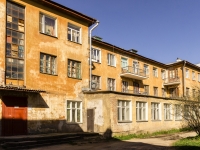 , Maksim Gorky st, house 13. Apartment house