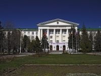 улица Мечникова, house 81. университет