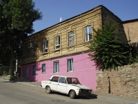 Rostov-on-Don, Krasnykh Zor' st, house 138. Apartment house
