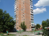顿河畔罗斯托夫市, Komarov blvd, 房屋 7 к.4. 公寓楼