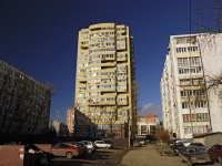 顿河畔罗斯托夫市, Komarov blvd, 房屋 9 к.4. 公寓楼