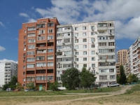 顿河畔罗斯托夫市, Komarov blvd, 房屋 16 к.3. 公寓楼