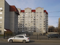 顿河畔罗斯托夫市, Komarov blvd, 房屋 30А. 公寓楼