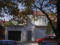 Rostov-on-Don, st 18th Liniya, house 92/28. Private house