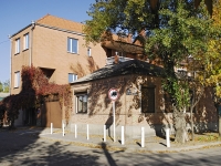 Rostov-on-Don, st Nalbandyan, house 69. Private house