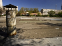 顿河畔罗斯托夫市, 2nd Krasnodarskaya st, 房屋 147В. 车库（停车场）