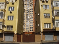 顿河畔罗斯托夫市, Skazochnaya st, 房屋 42. 公寓楼