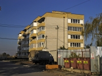 Батайск, улица Ушинского, дом 20. многоквартирный дом