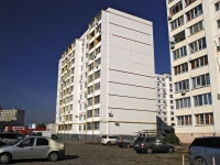 Bataysk, st Rechnaya, house 111. Apartment house