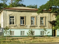 Taganrog, st Aleksandrovskaya, house 104. Apartment house