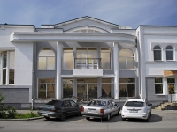 Таганрог, улица Греческая, дом 73. офисное здание