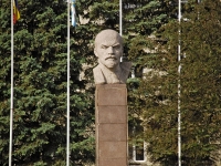 Taganrog, monument В.И. ЛенинуPetrovskaya st, monument В.И. Ленину