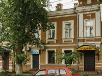 Таганрог, переулок Тургеневский, дом 7. жилой дом с магазином