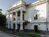 Таганрог, улица Чехова, дом 129. жилой дом с магазином