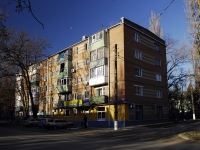 Азов, Зои Космодемьянской проспект, дом 76. многоквартирный дом