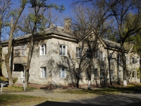 Азов, Зои Космодемьянской проспект, дом 82. многоквартирный дом